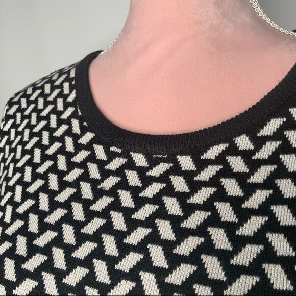 DKNY knit dress.‎ - Picture 5 of 11